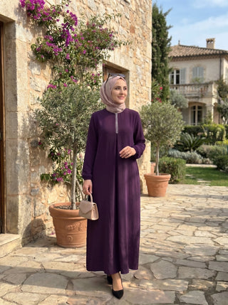 Taşlı Elbise ile Davet ve Özel Gün Şıklığı