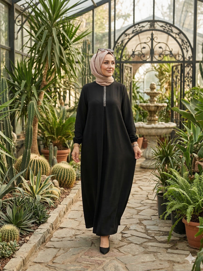 Siyah Taşlı Elbise