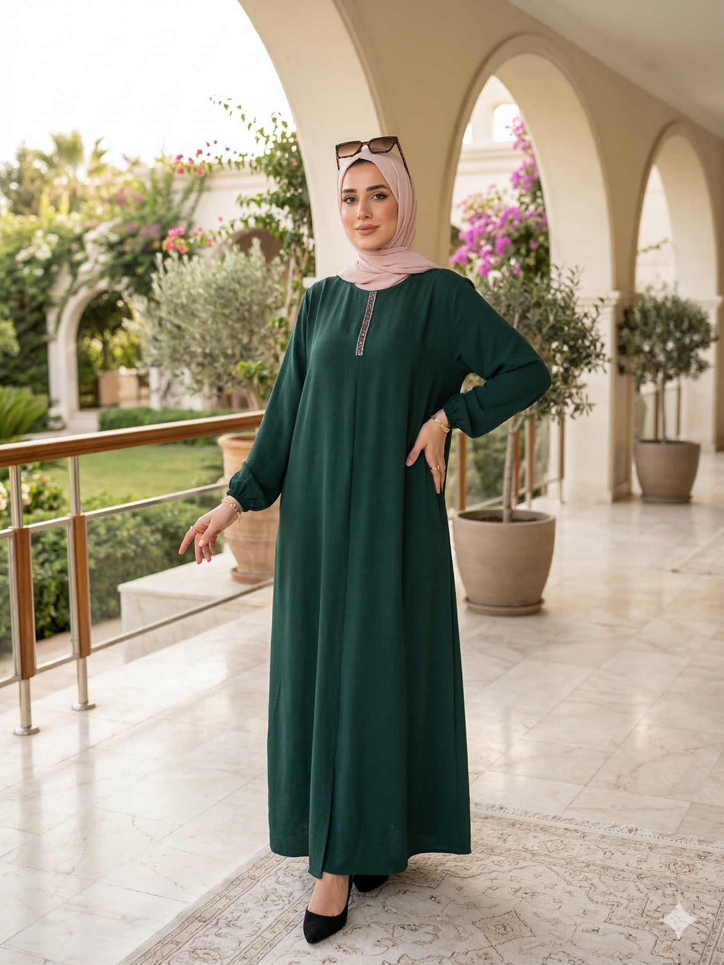 Yeşil Taşlı Elbise